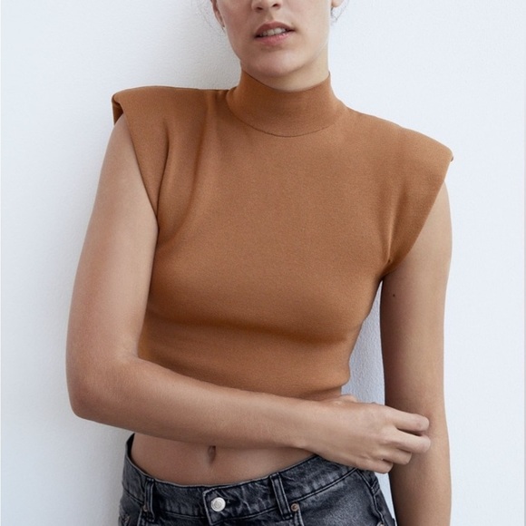 6. Zara Brown Structured Short Sleeve Crop Top With Shoulder Pads Size M - Picture 1 of 7